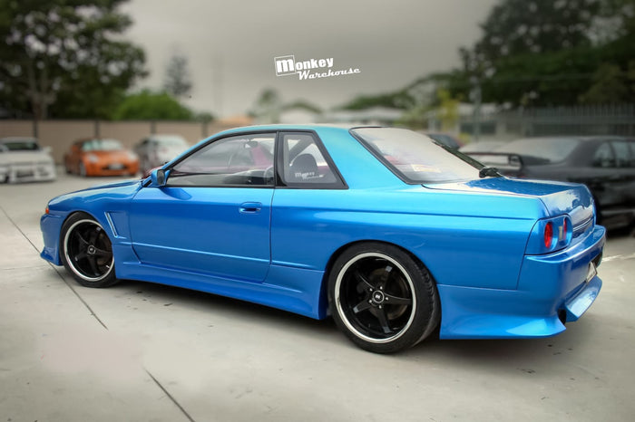 Nissan Skyline R32 GTS-T with customer-installed Monkey Warehouse Vertex Style Full Body Aero Kit