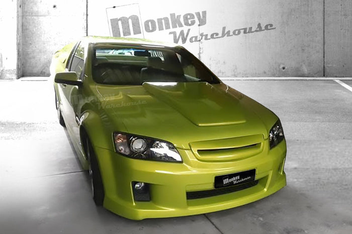 Holden Commodore VE customer installed Monkey Warehouse H-Style Bonnet Scoop