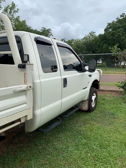 Installed View - Ford F250 F550 Extra Cab (1999-2016): Premium Window Visors