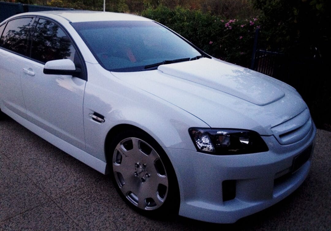 Installed View - Holden Commodore VE: H-Style Bonnet Scoop (Series 1 & 2)