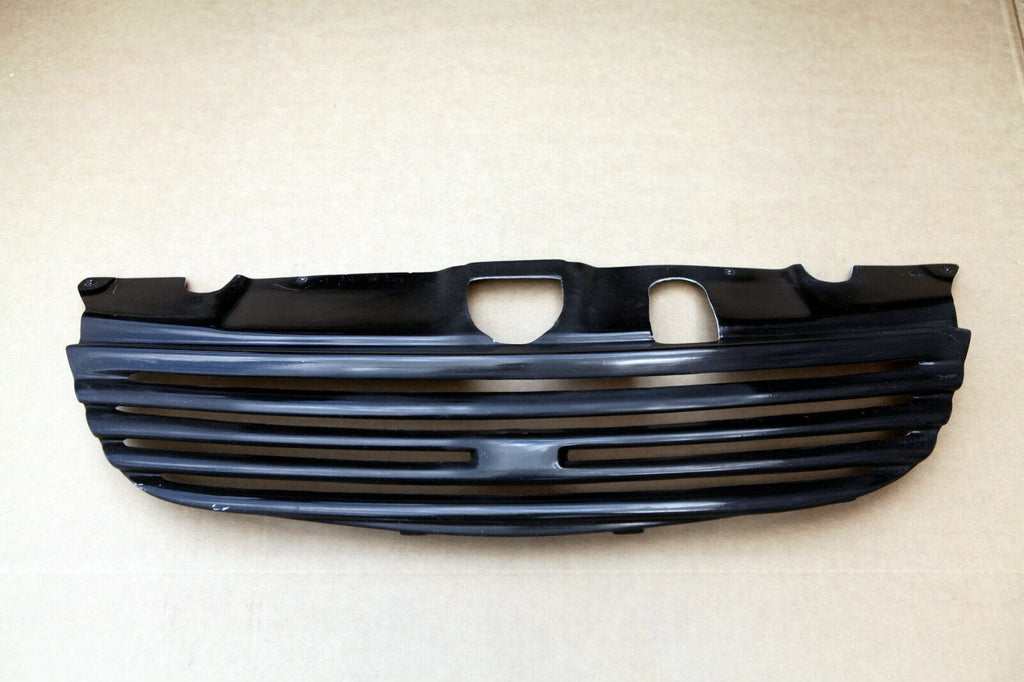 Installed View - Holden Commodore VE Series 1: Group 3 Front Grille