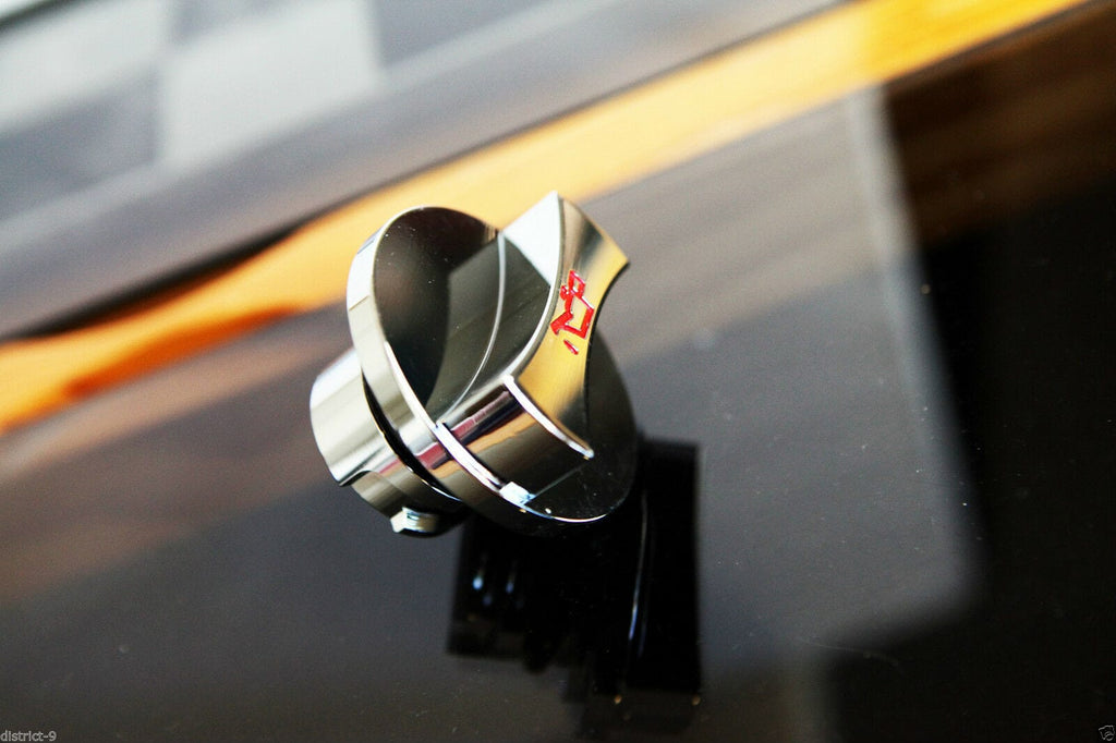 Installed View - Holden Commodore VE VF: Billet Engine Oil Cap (V6 & V8 Models)