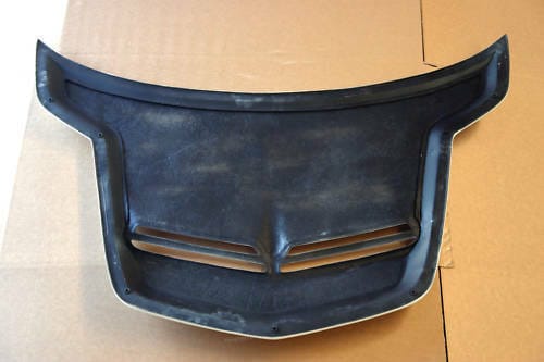 Installed View - Holden Commodore VE: Walkinshaw Style Bonnet Scoop (2006-2013)