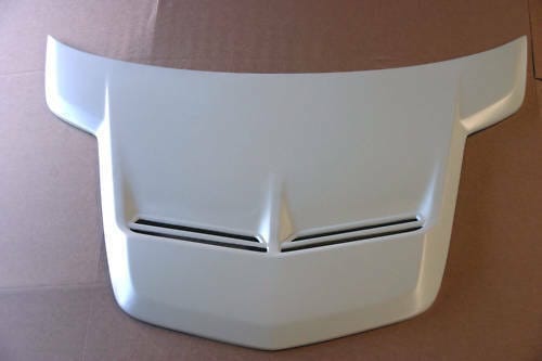 Installed View - Holden Commodore VE: Walkinshaw Style Bonnet Scoop (2006-2013)
