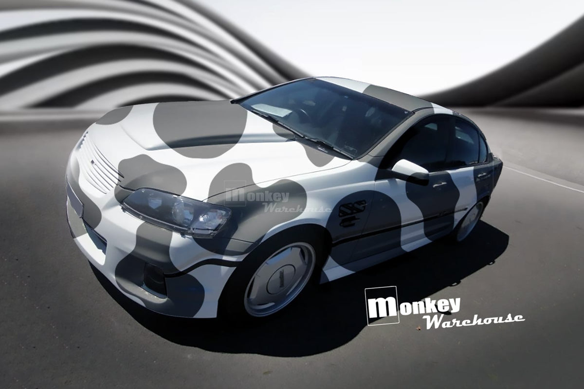 Installed View - Holden Commodore VT/VX: H-Style Bonnet Scoop (1997-2002)