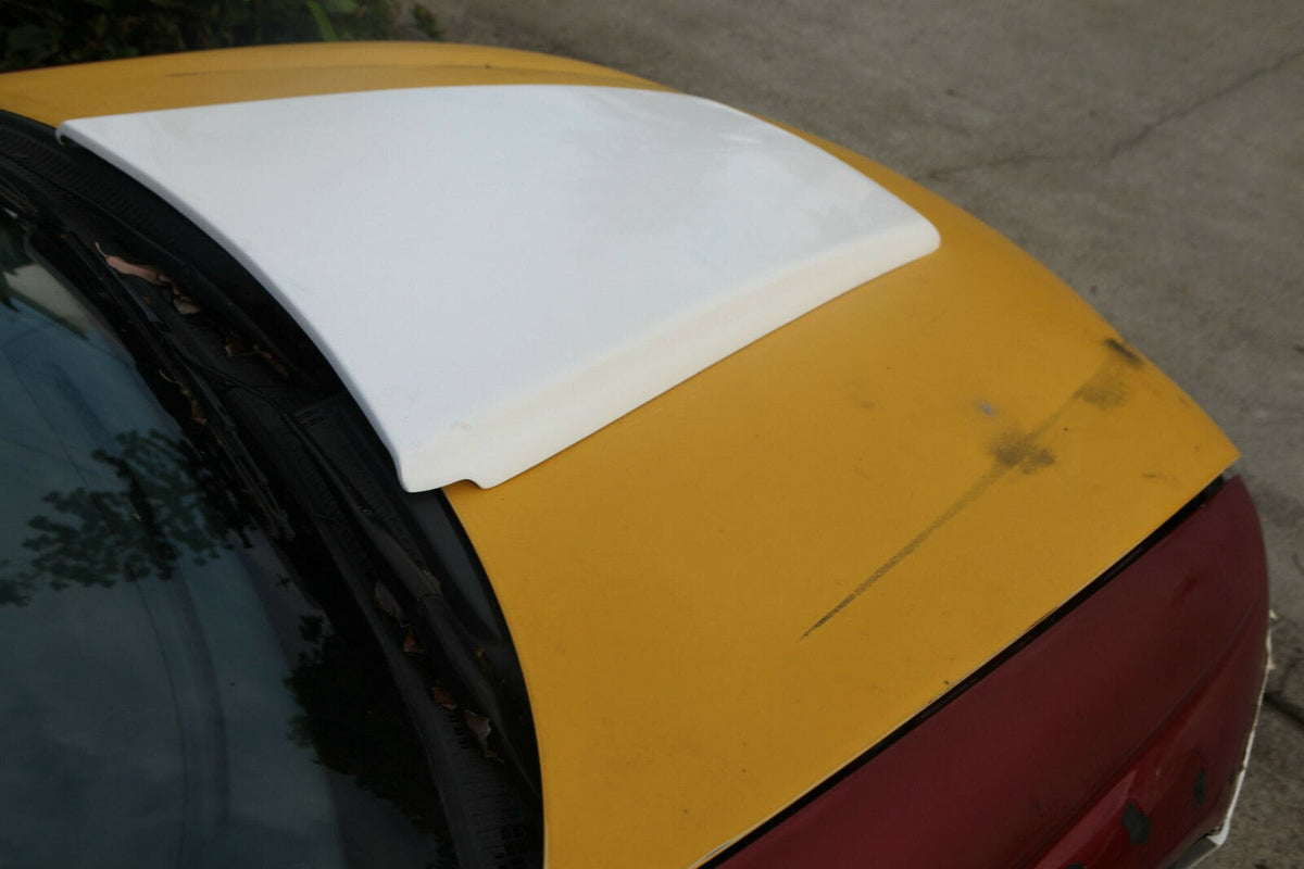 Installed View - Holden Commodore VT-VX: H-Style Bonnet Scoop