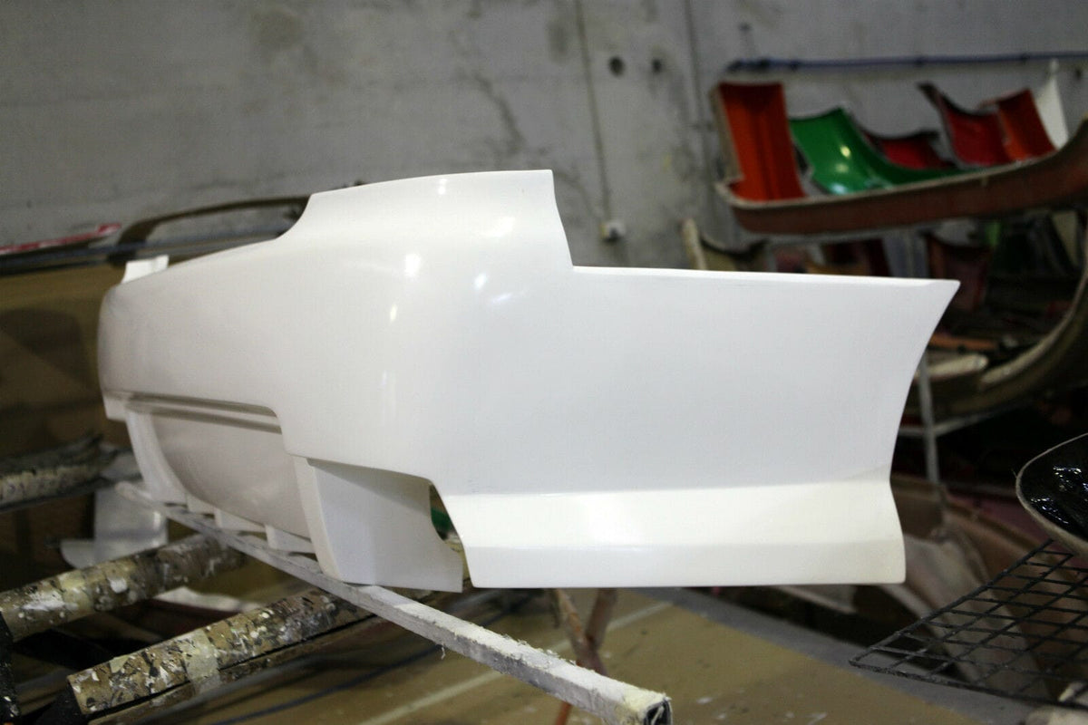 Installed View - Holden Commodore VT-VX Sedan: Super V8 Rear Bumper