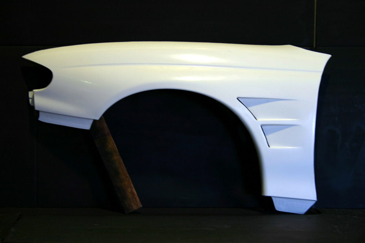 Installed View - Holden Commodore VT/VX/VU: Vented Front Guards