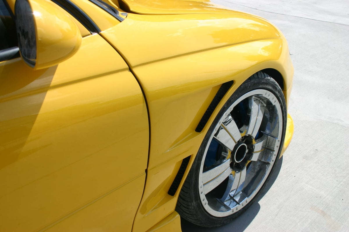 Installed View - Holden Commodore VT/VX/VU: Vented Front Guards