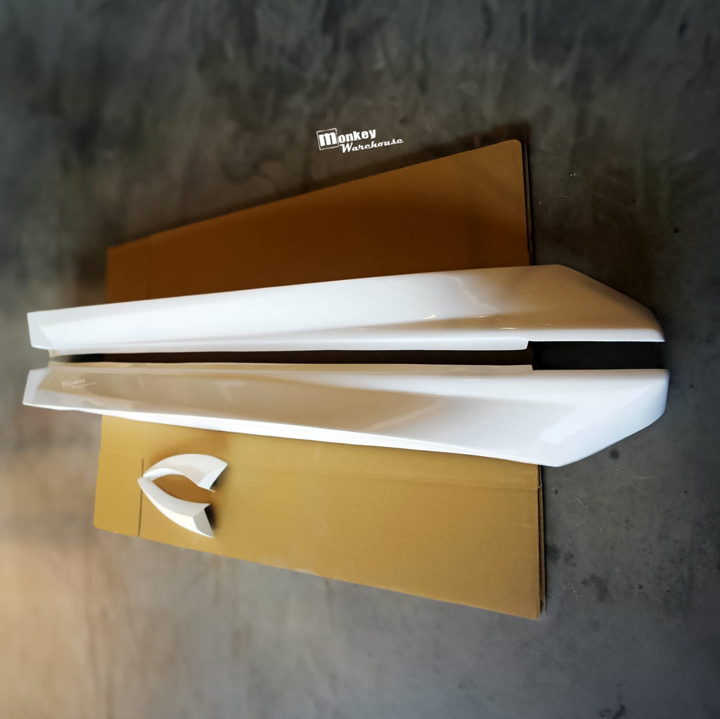 Installed View - Holden Commodore VT VY VZ Sedan: Super V8 Race Side Skirts