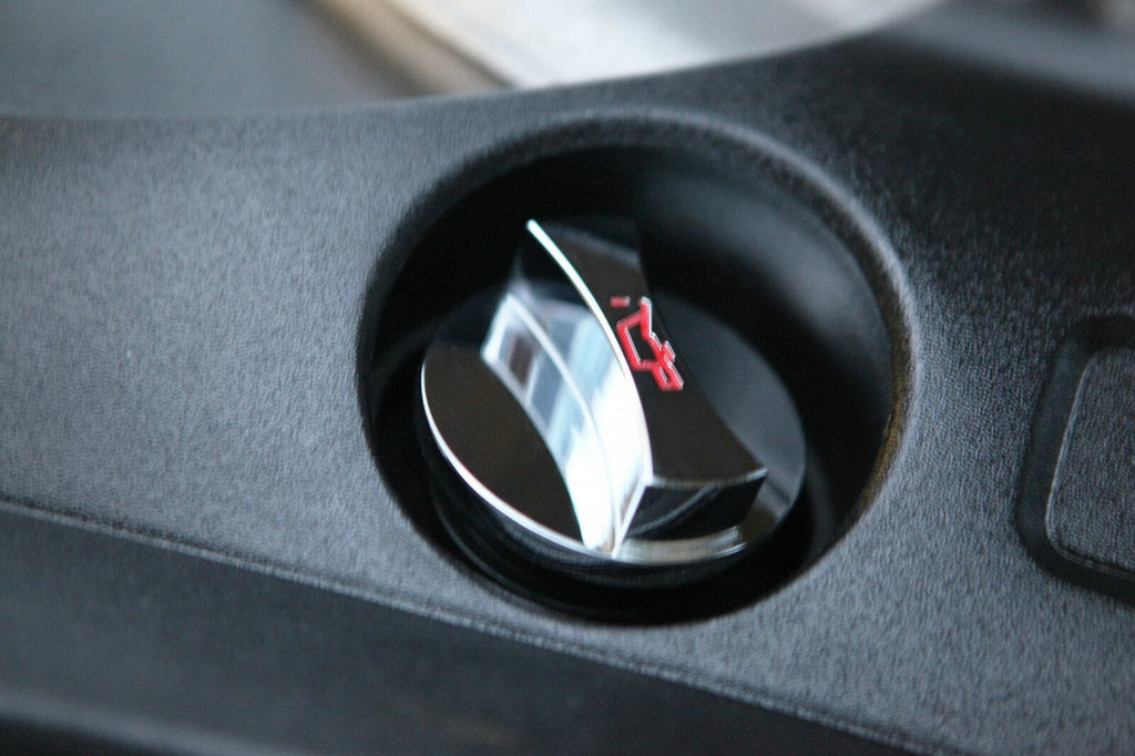 Installed View - Holden Commodore VT-VZ: Billet Engine Oil Cap (V6 Models)