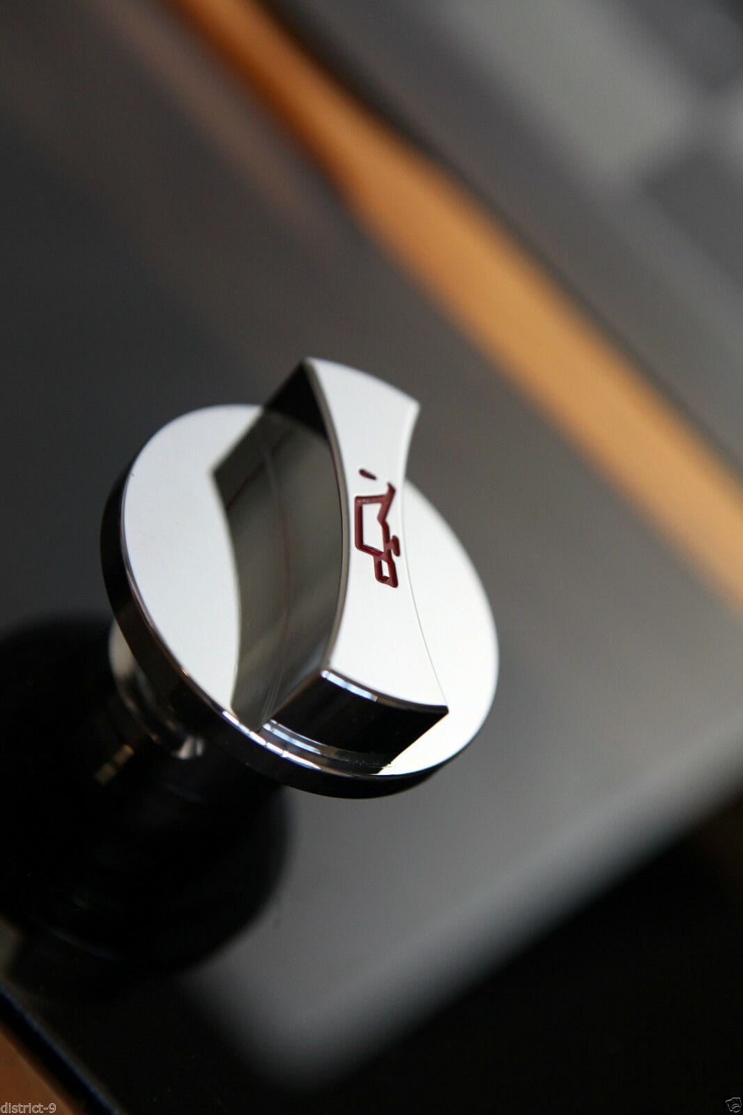 Installed View - Holden Commodore VT-VZ: Billet Engine Oil Cap (V6 Models)