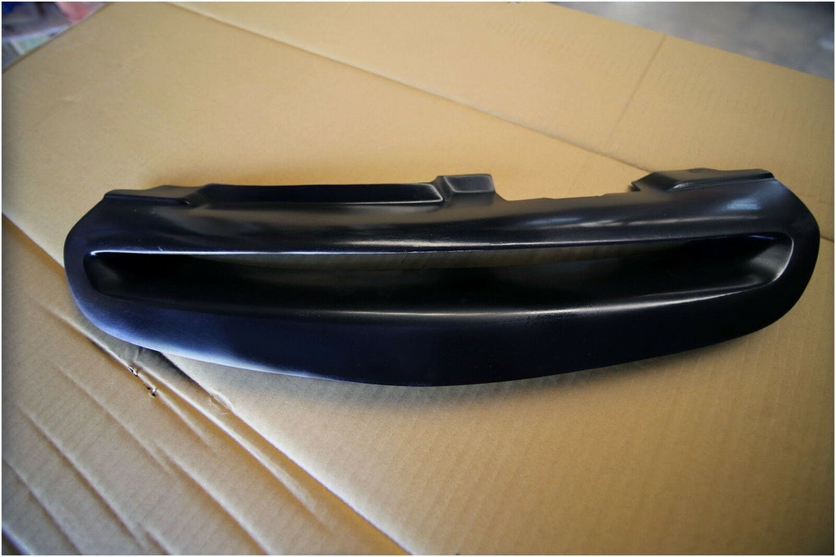 Installed View - Holden Commodore VY: HDT Style Grille