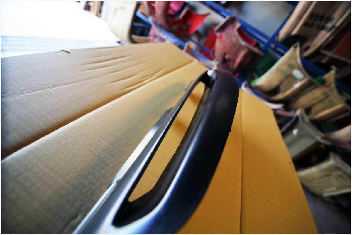 Installed View - Holden Commodore VY: HDT Style Grille