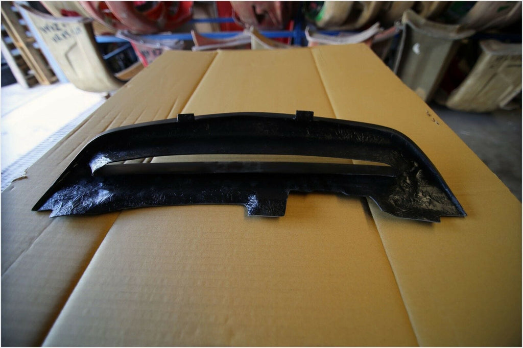 Installed View - Holden Commodore VY: HDT Style Grille