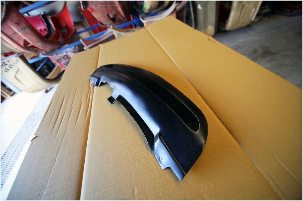 Installed View - Holden Commodore VY: HDT Style Grille