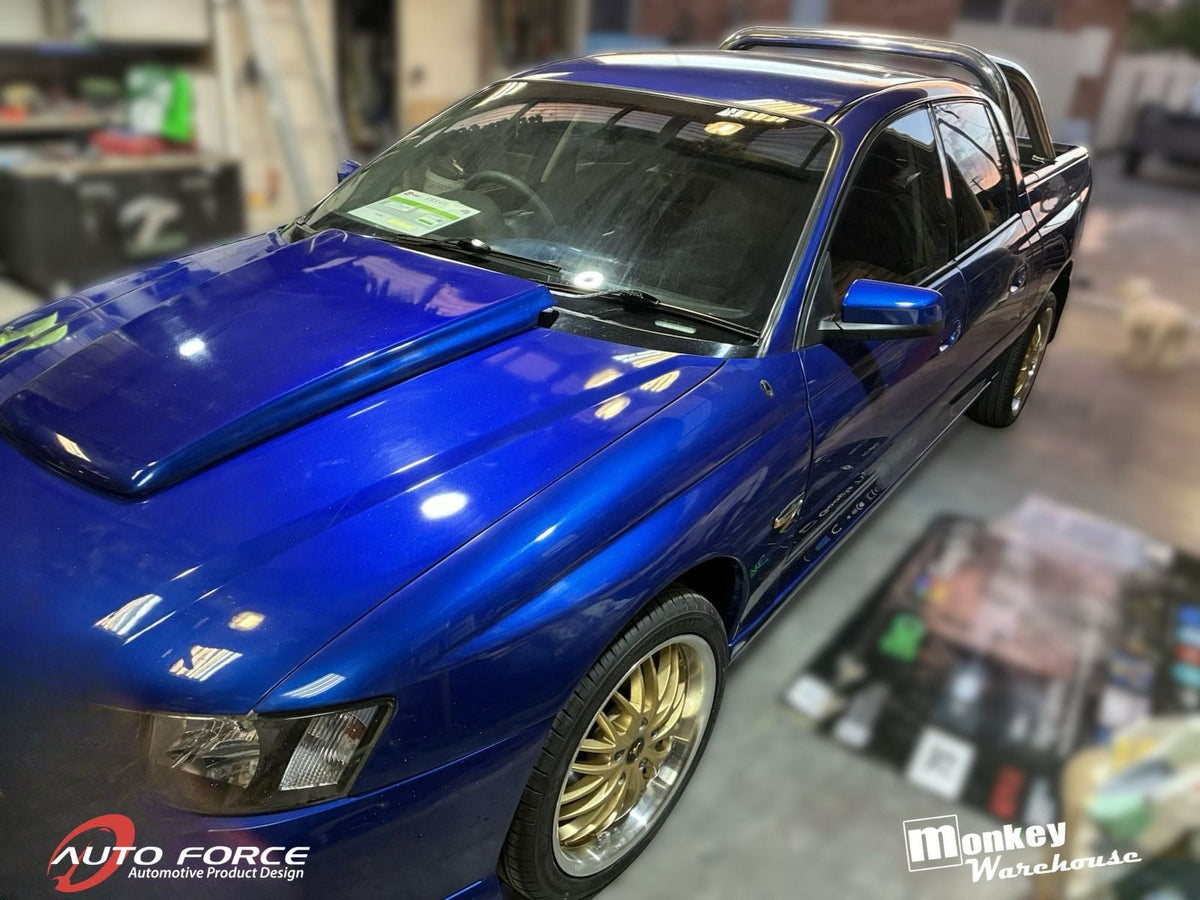 Installed View - Holden Commodore VY/VZ: H-Style Bonnet Scoop