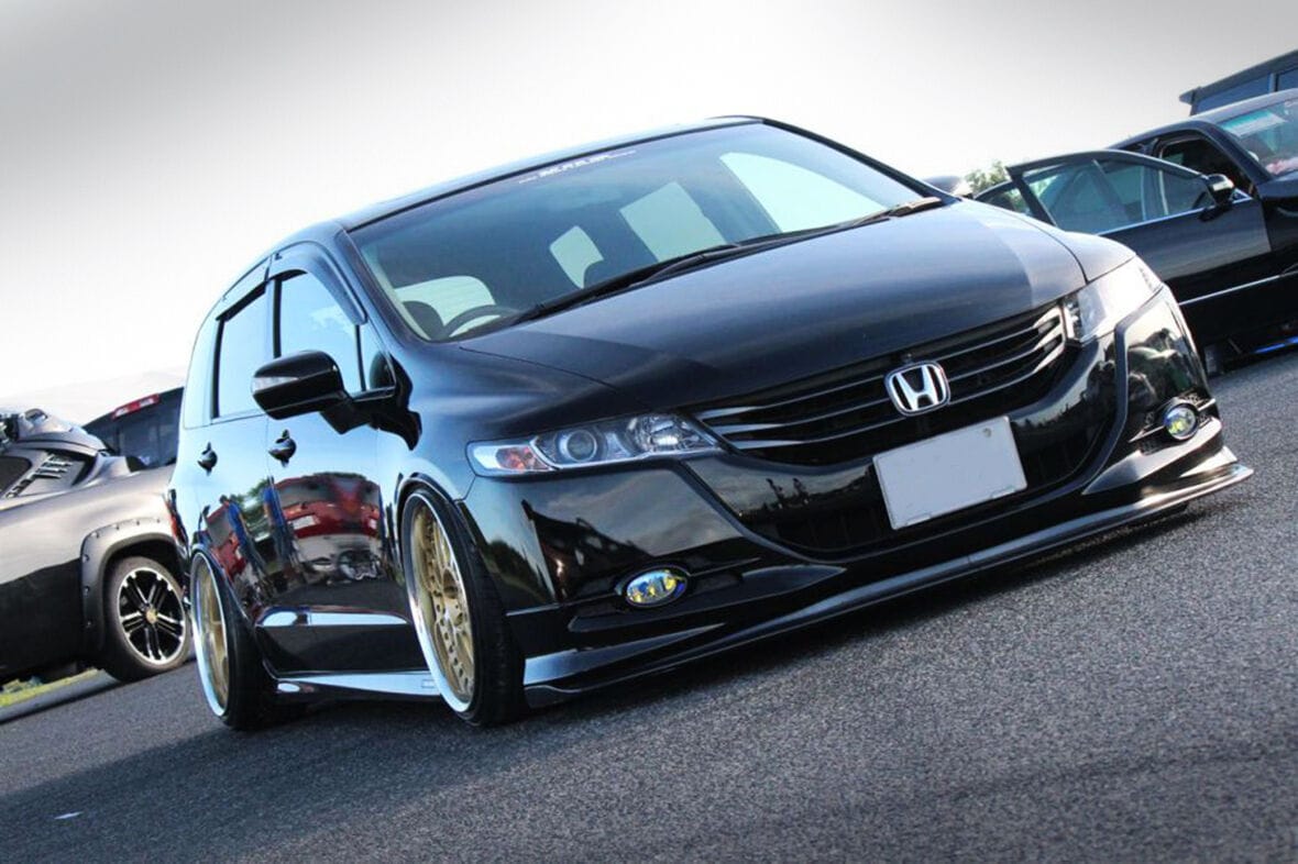 Installed View - Honda Odyssey (2009-2014): Premium Window Visors