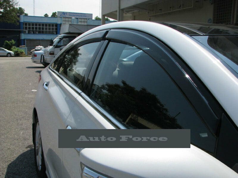 Installed View - Hyundai i45 (2010-2012): Premium Window Visors