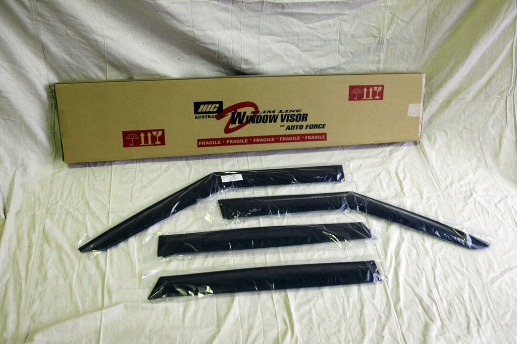 Installed View - Land Rover Discovery 3 & 4 (2004-2016): Premium Window Visors
