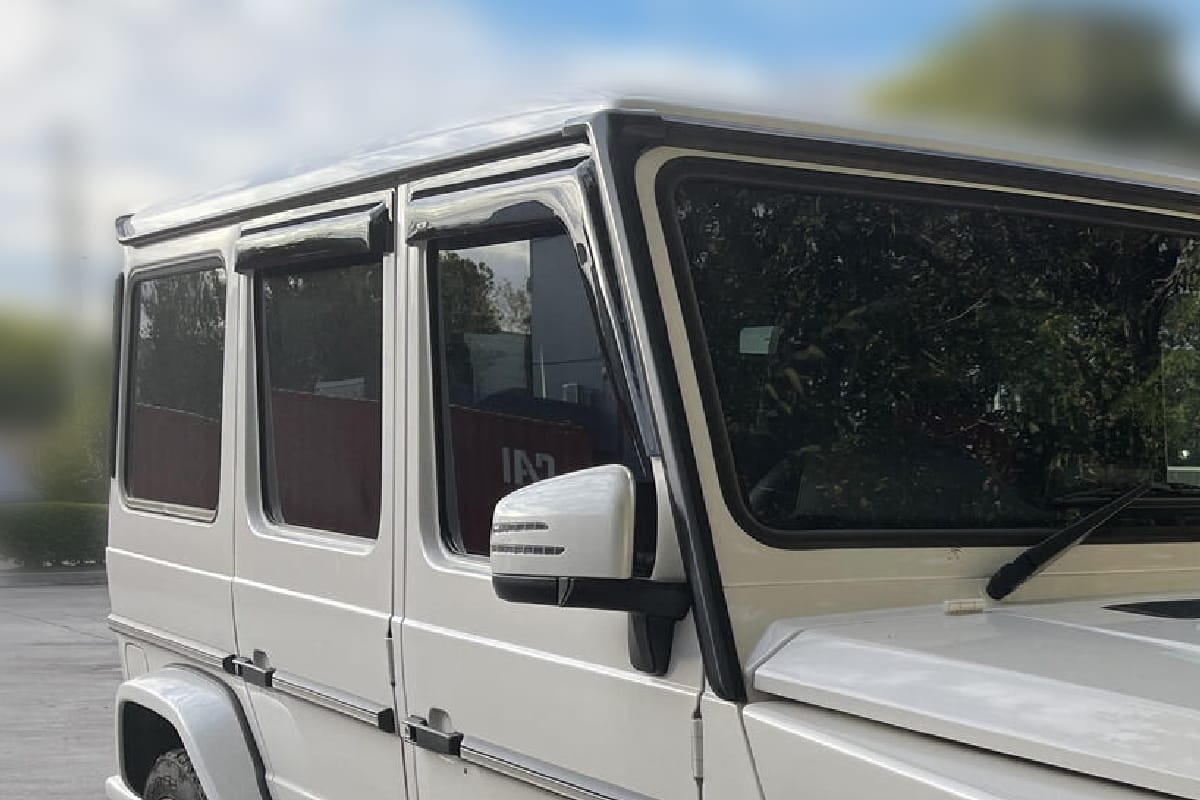 Installed View - Mercedes Benz G-Class W463 (1990-2018): Premium Window Visors