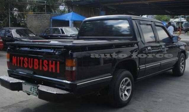 Installed View - Mitsubishi Triton MJ MH (1991-1996): Premium Window Visors
