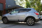 Installed View - Nissan Dualis / Qashqai J10 (2007-2013): Premium Window Visors