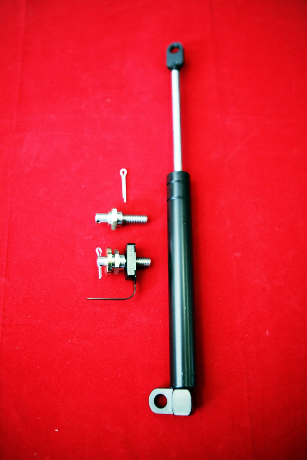 Installed View - Nissan Navara D40 (2005–2014): Tailgate Damper Kit