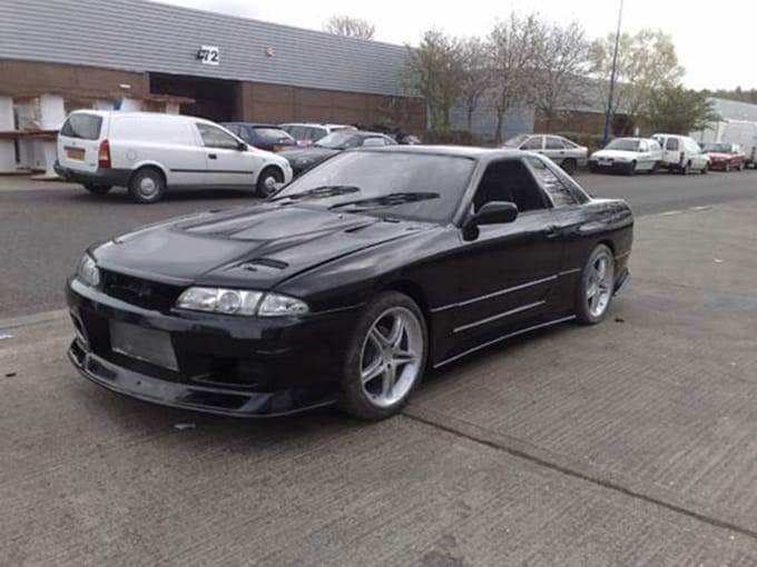 Installed View - Nissan Skyline R32: Do-Luck Style Front Bumper