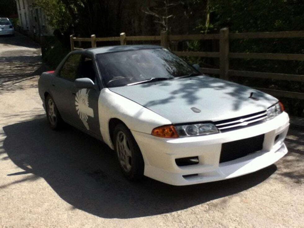Installed View - Nissan Skyline R32: Do-Luck Style Front Bumper