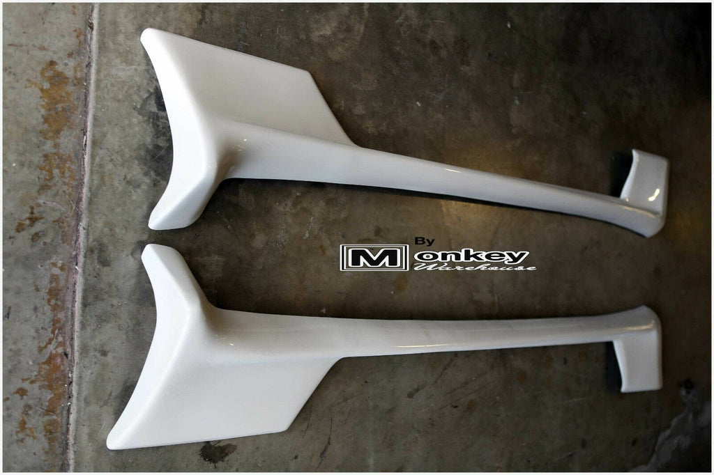 Installed View - Nissan Skyline R32 GTS-T Coupe: GTR Style Side Skirts