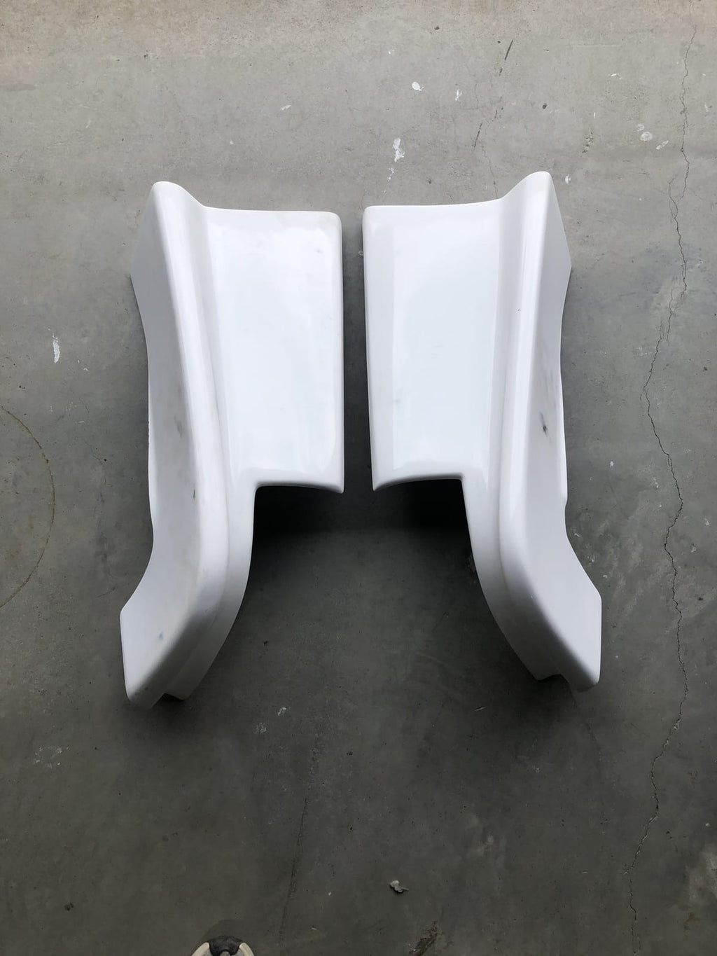 Installed View - Nissan Skyline R33 GTR: Top Secret Style Rear Pods