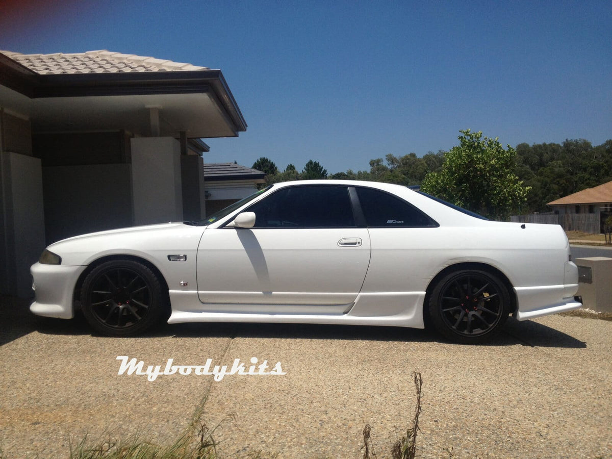 Installed View - Nissan Skyline R33 GTR: Top Secret Style Rear Pods