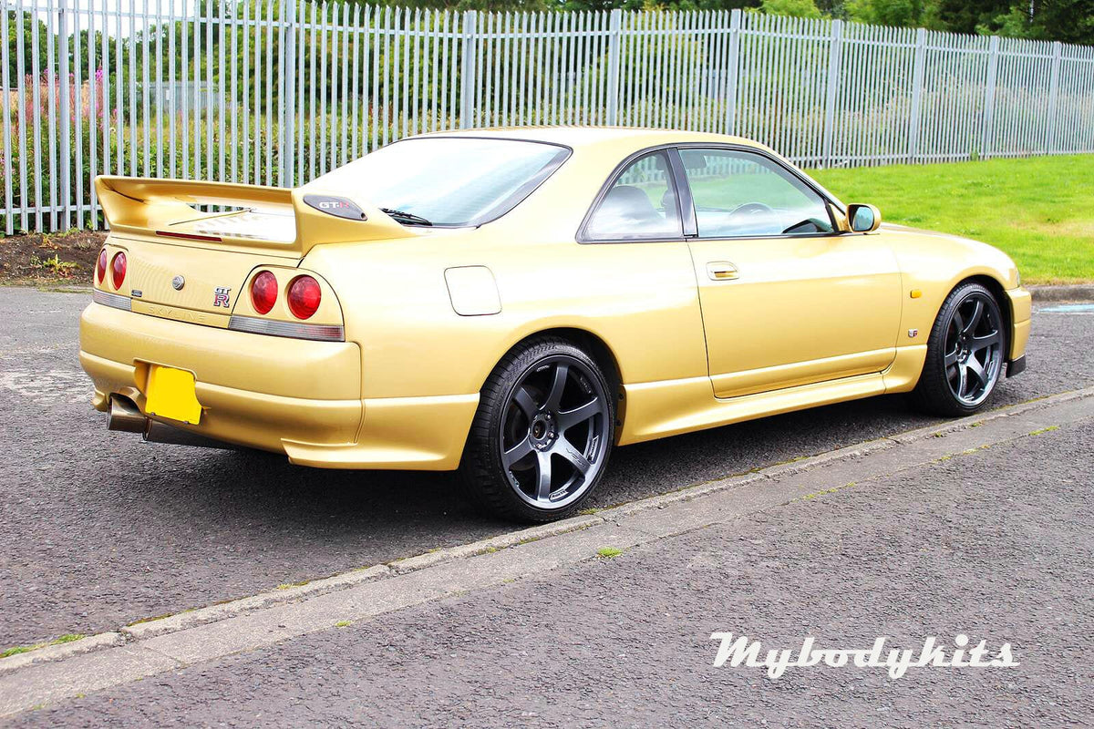 Installed View - Nissan Skyline R33 GTR: Top Secret Style Rear Pods