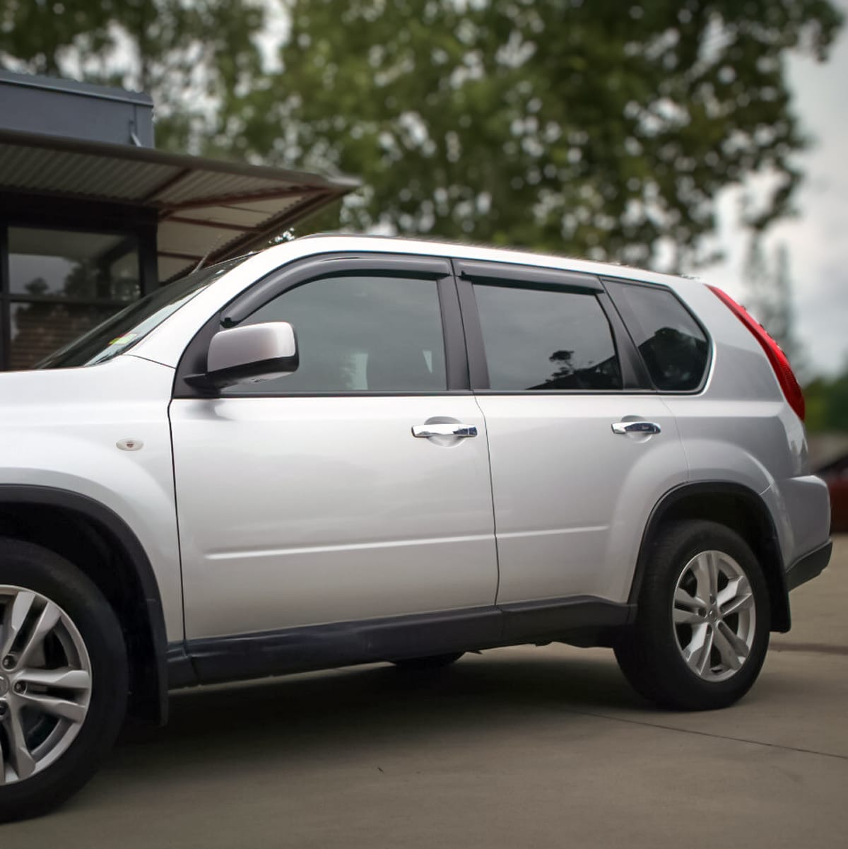 Installed View - Nissan X-Trail T30 (2001-2007): Premium Window Visors