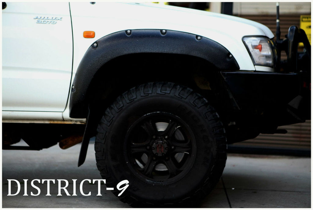 Installed View - Toyota Hilux Single Cab 1997-2005: 4.0" Jungle Front Flares