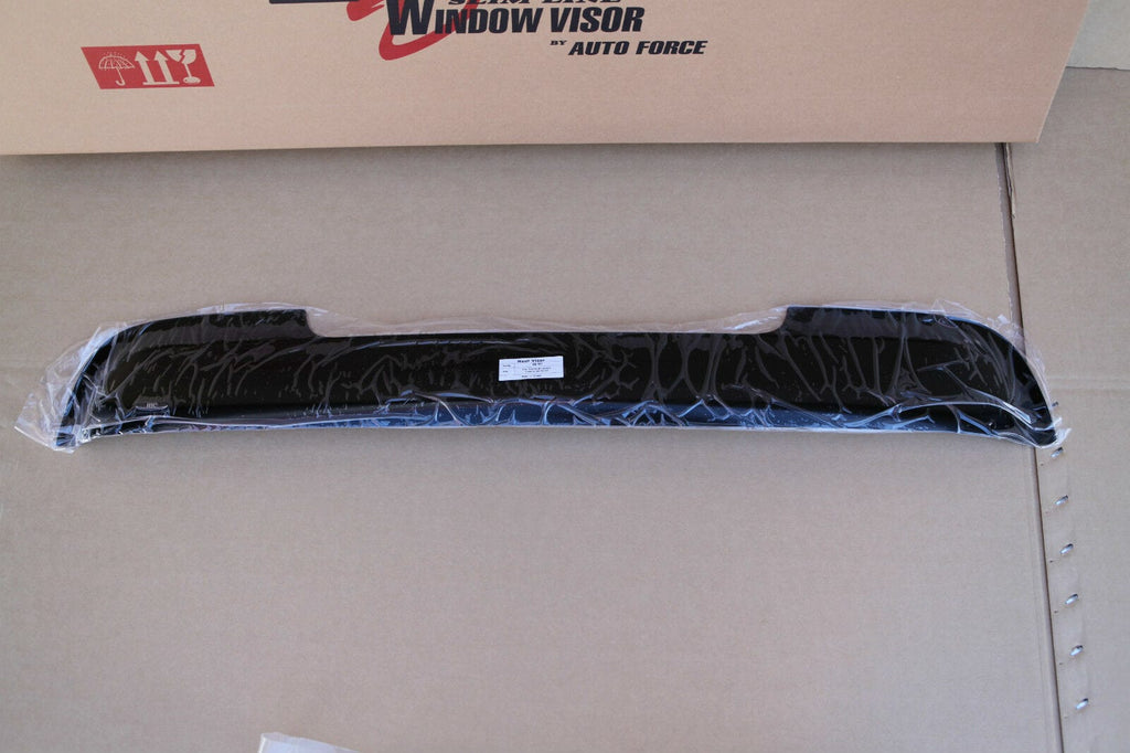 Installed View - Toyota LandCruiser 80 Series (1989-1998): Premium Dust Deflector